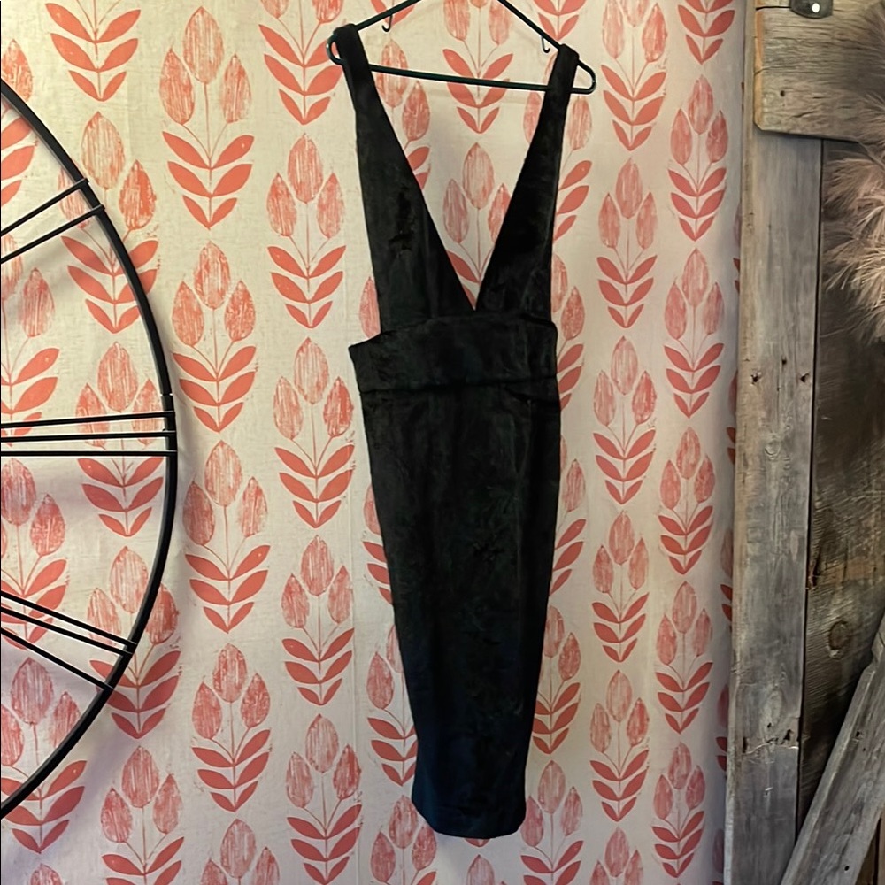 Fun and funky Black Dress, size L